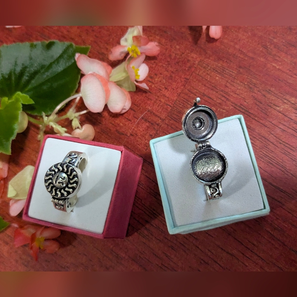 Handcrafted Poison Sun Ring (6.75)
